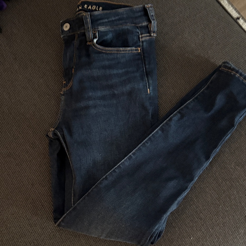 AE Next Level Skinny Jegging Jeans SIZE 4